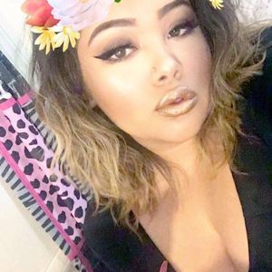 Meet your Posher, Dominique